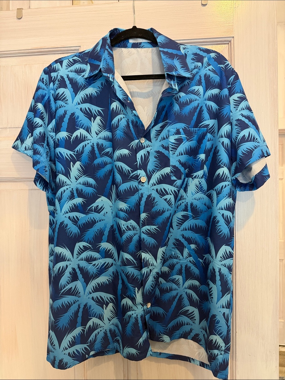 Men's Blue Palm-Print Short-Sleeve Button-Down Shirt